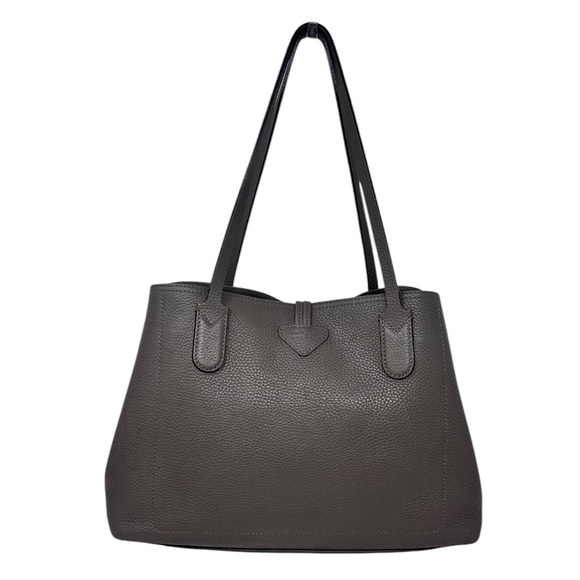 Longchamp Roseau medium pebbled leather shoulderbag tote in grey - Picture 2 of 11